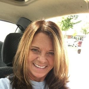 Meet your Posher, Debbie